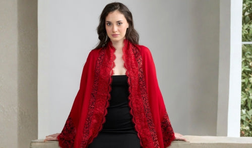Best Cashmere Scarves 2026: Luxury Picks for the Holiday Season