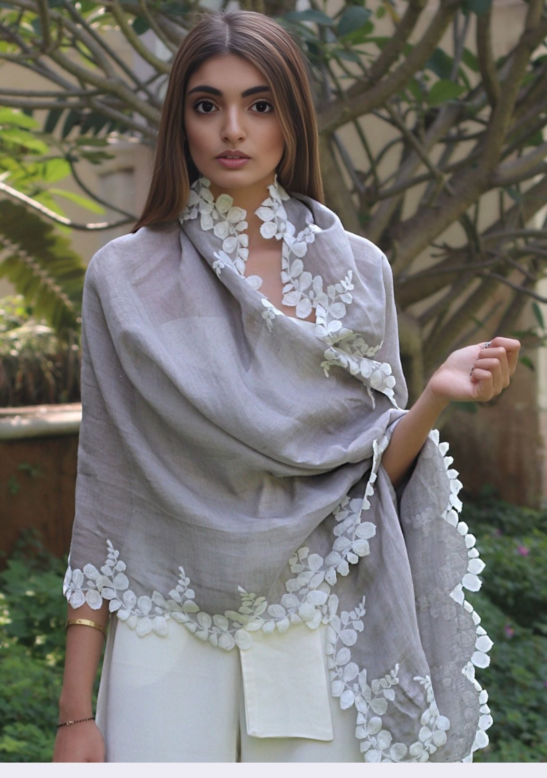 Mousse Linen & Modal Scarf
Ivory Lace