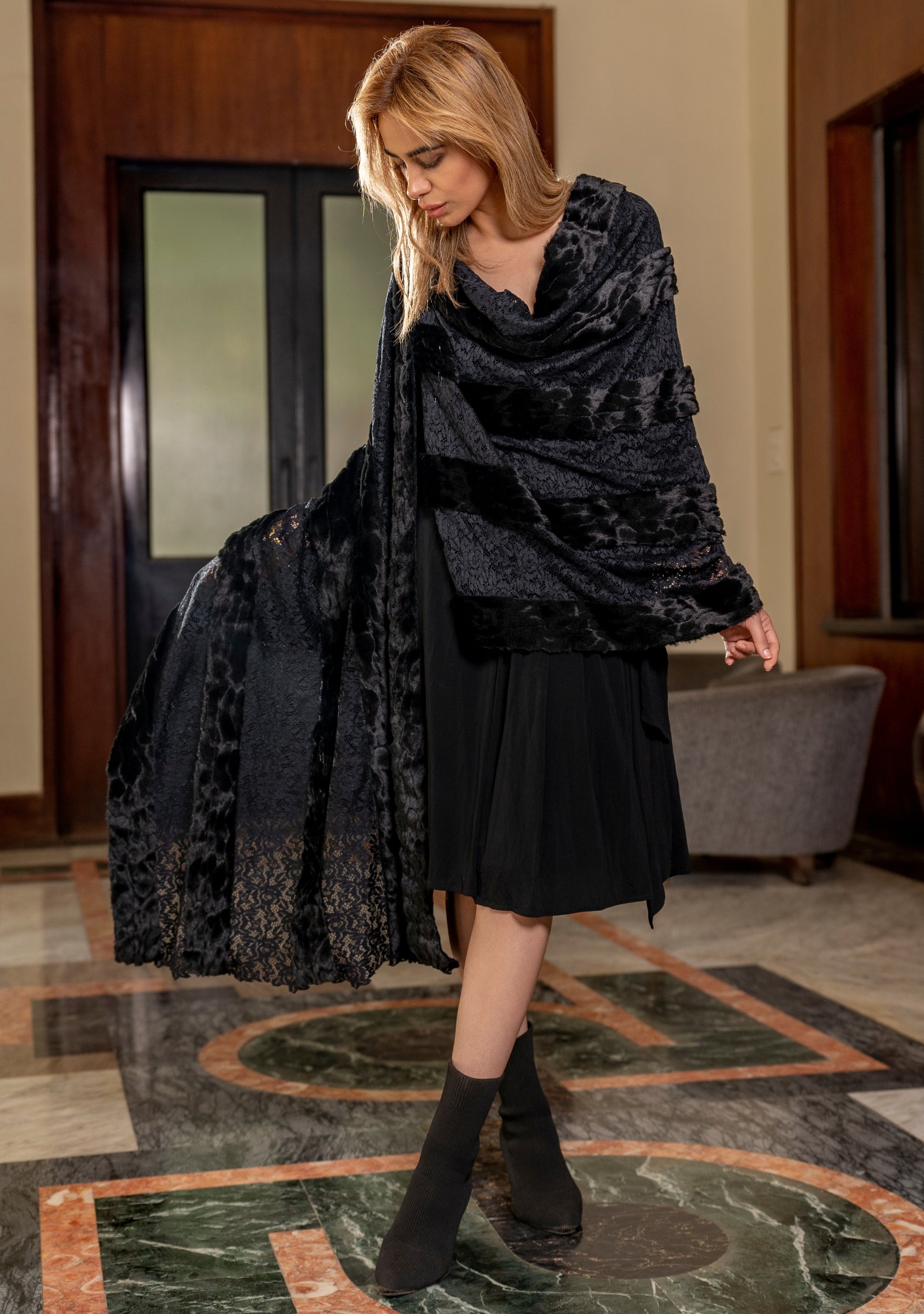 Black Floral Lace Scarf 
Black Faux Fur