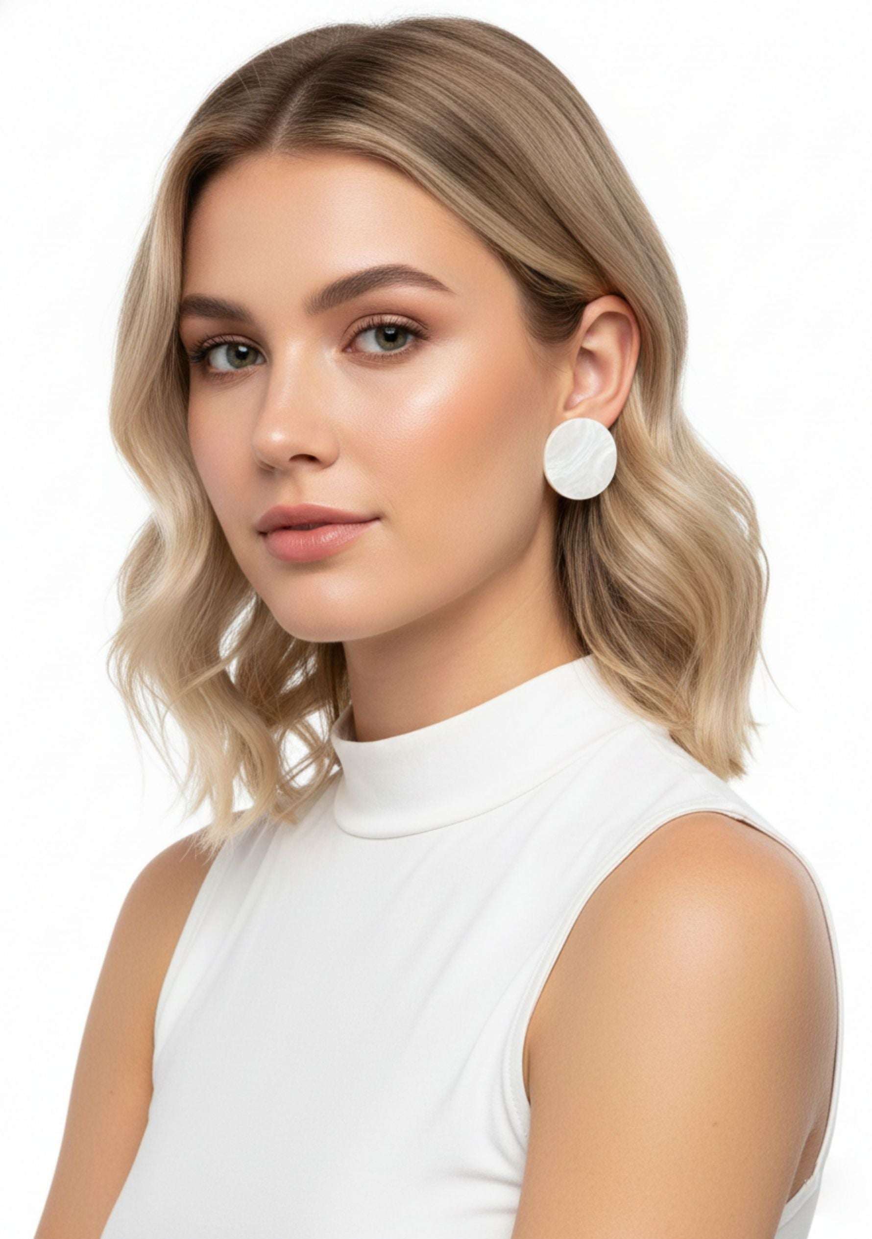 Round White Shell Earrings jewelry