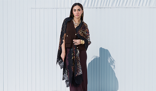 Spring to Life: The Role of Color in Your Accessory Choices