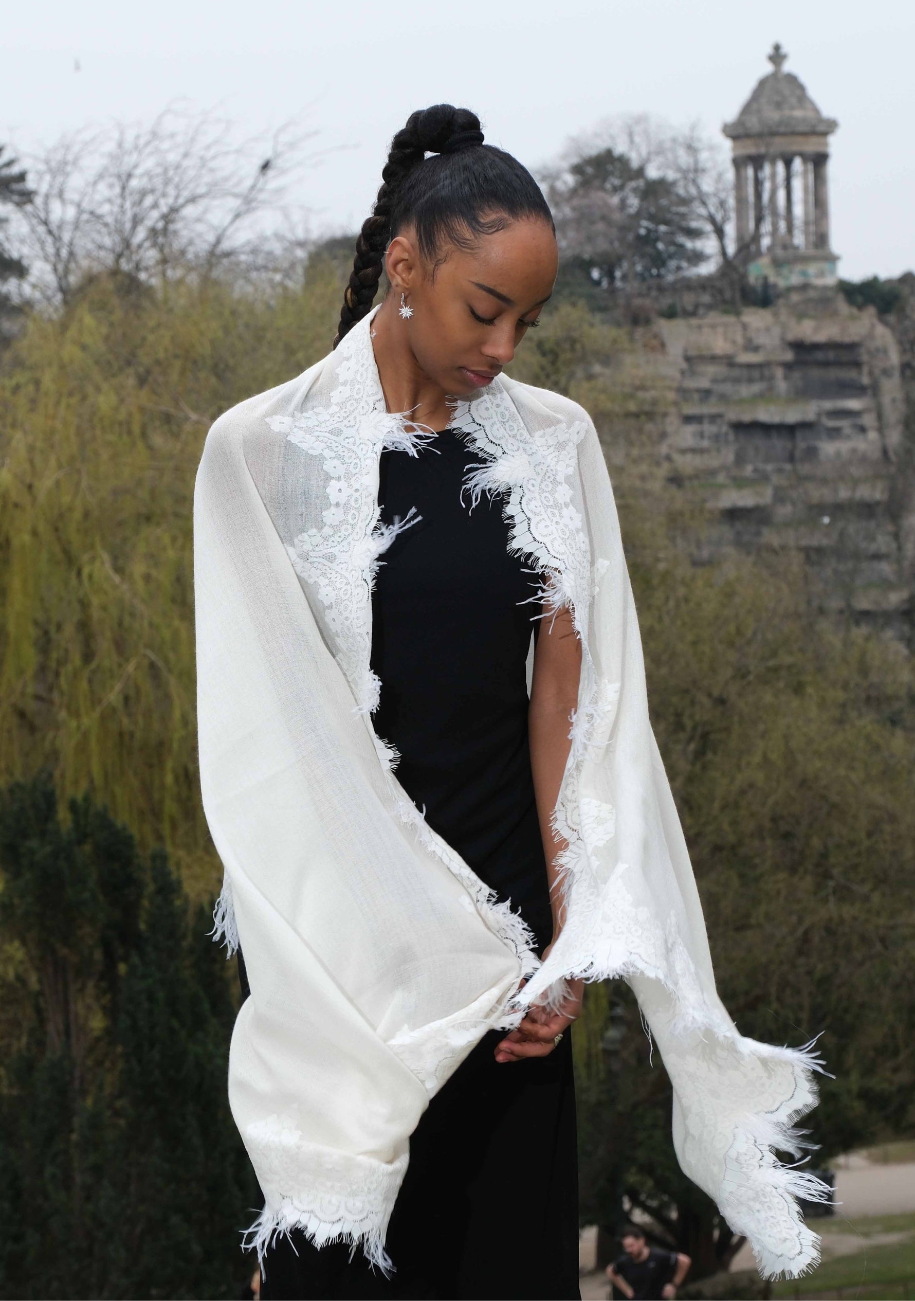 Ivory Cashmere Scarf with an Ivory Chantilly Lace Border & Ivory Ostrich Feathers