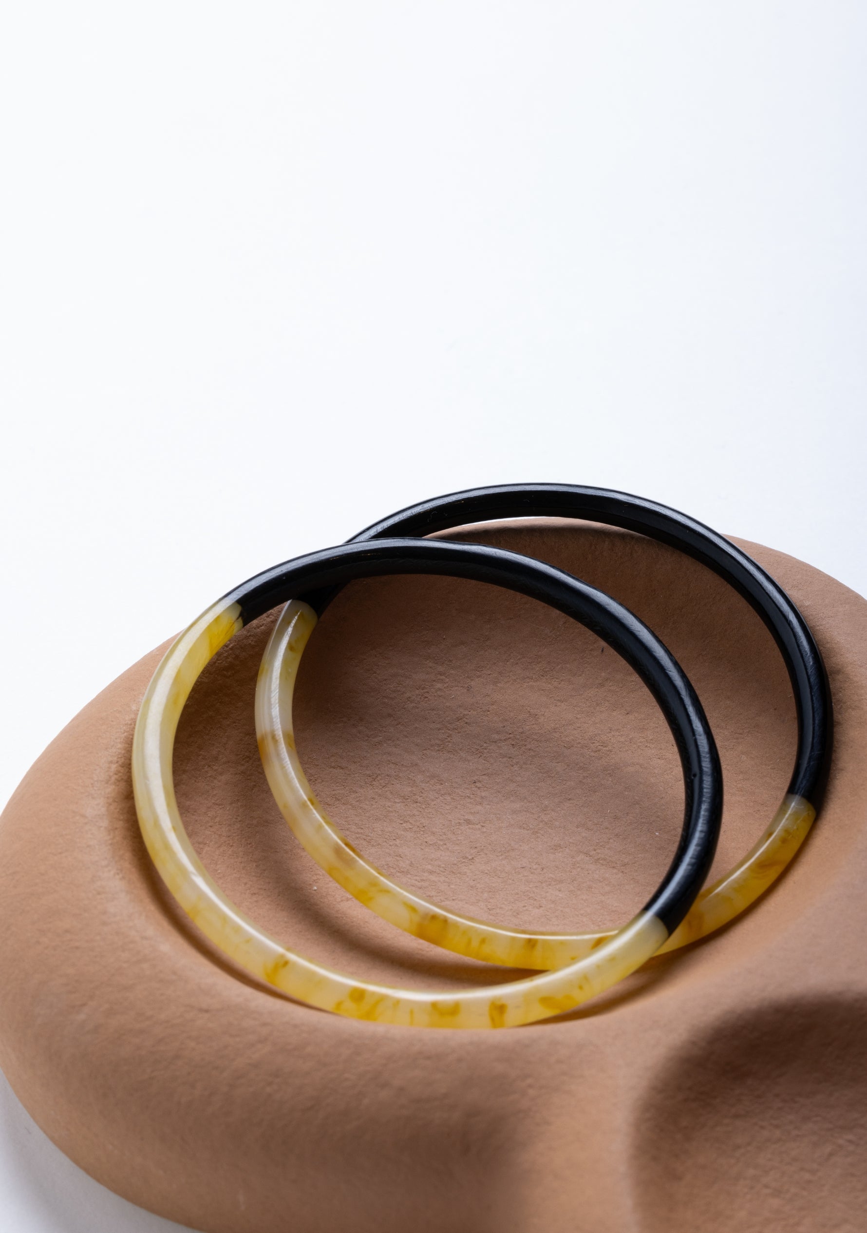 Round Natural and Black Resin Bangles (Set of 4)