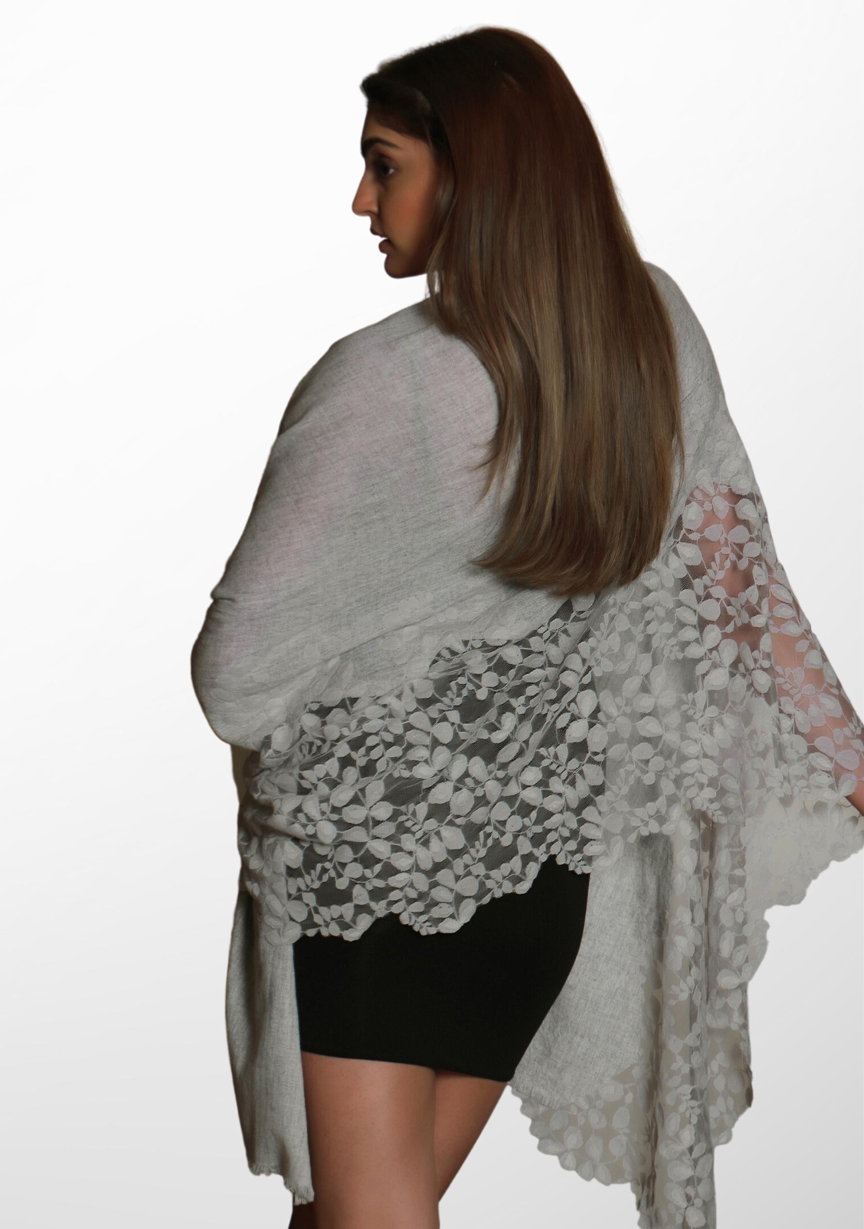 Grey Melange Wool Scarf with a Grey Bold Leaf Lace