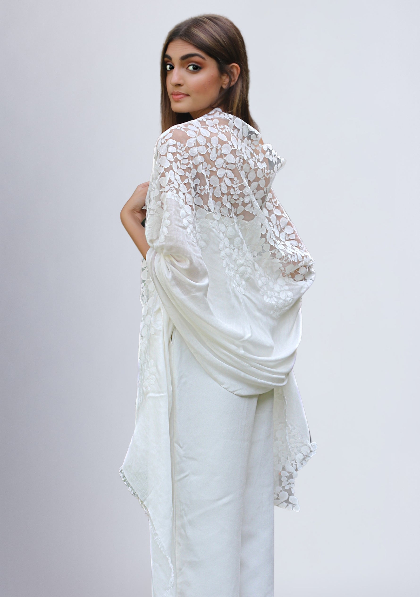 Ivory Linen and Modal Scarf with an Ivory Bold Leaf Lace