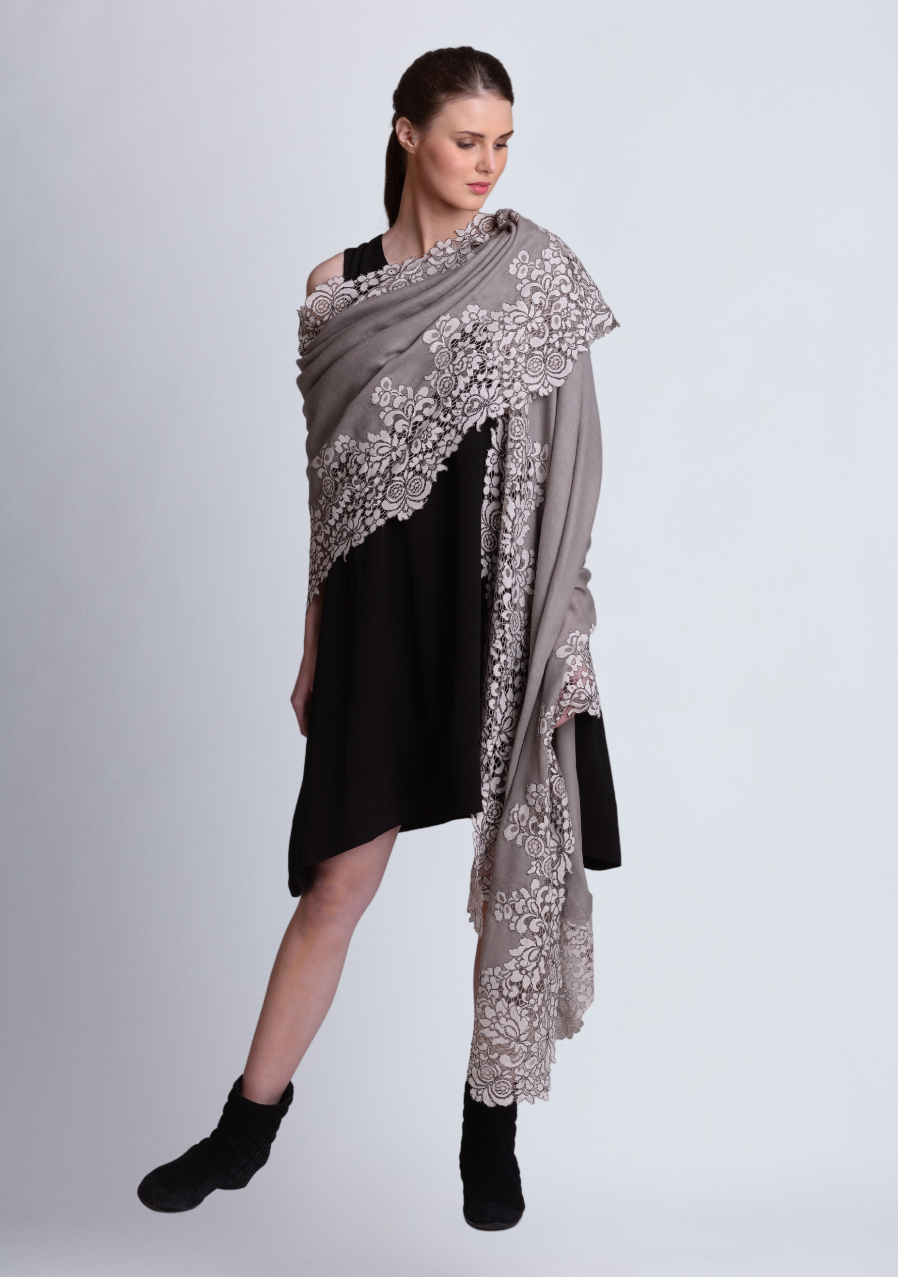 Mousse Wool & Silk Scarf with Mousse Corded Lace Border