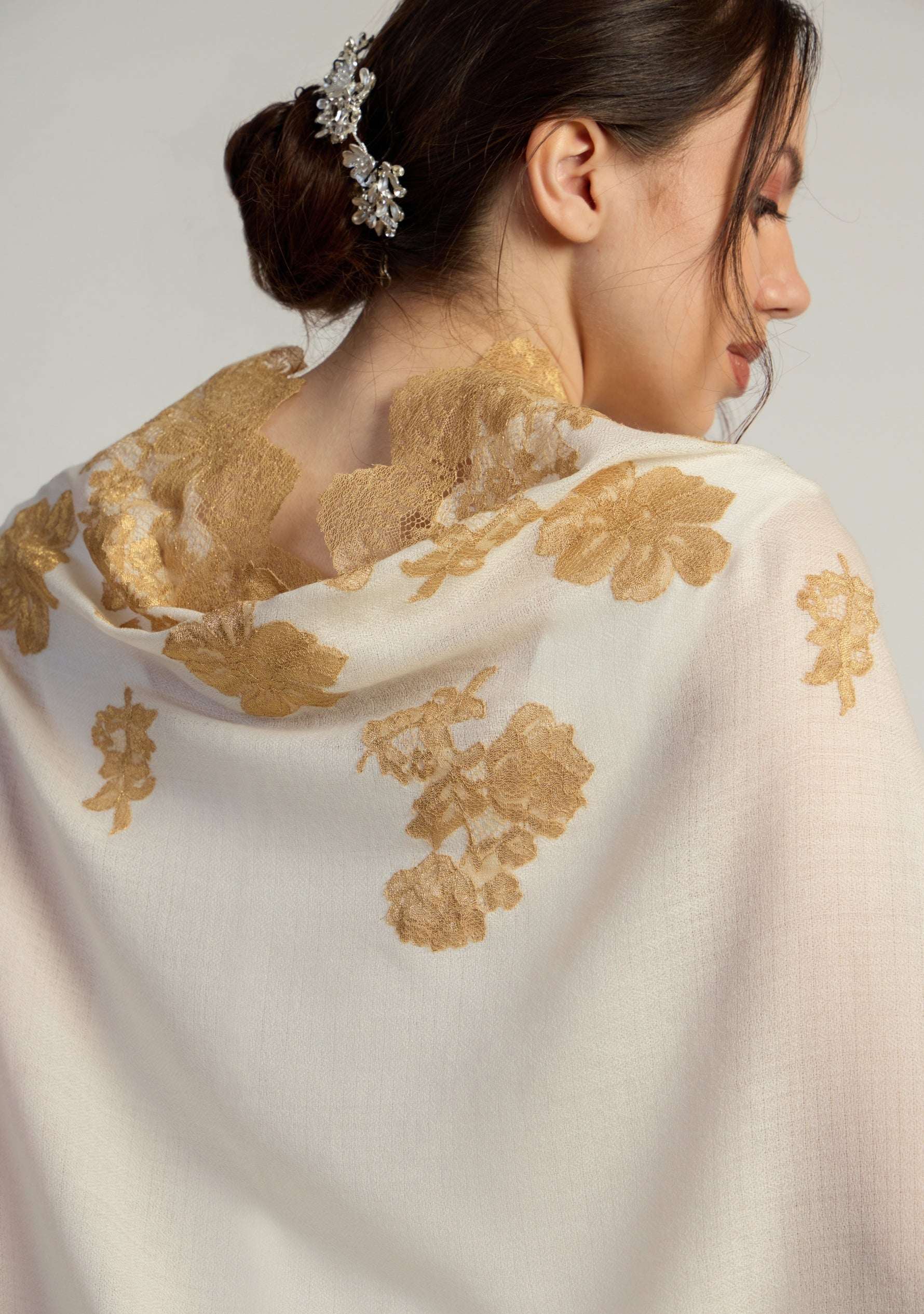 Maneesha Ruia ivory cashmere bridal scarf with white bead embellishments, luxury wedding scarf for brides