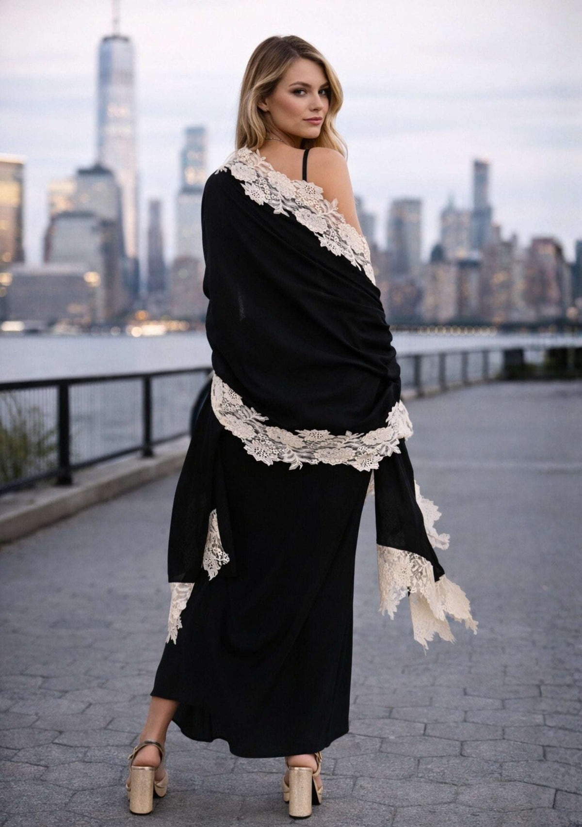 Black wool and silk scarf with beige lace