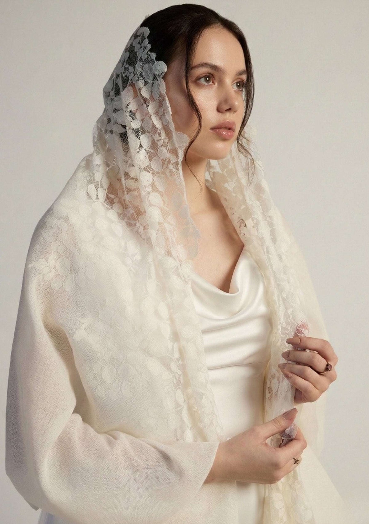 Maneesha Ruia ivory linen modal bridal scarf with ivory lace, luxury lightweight wedding scarf for brides