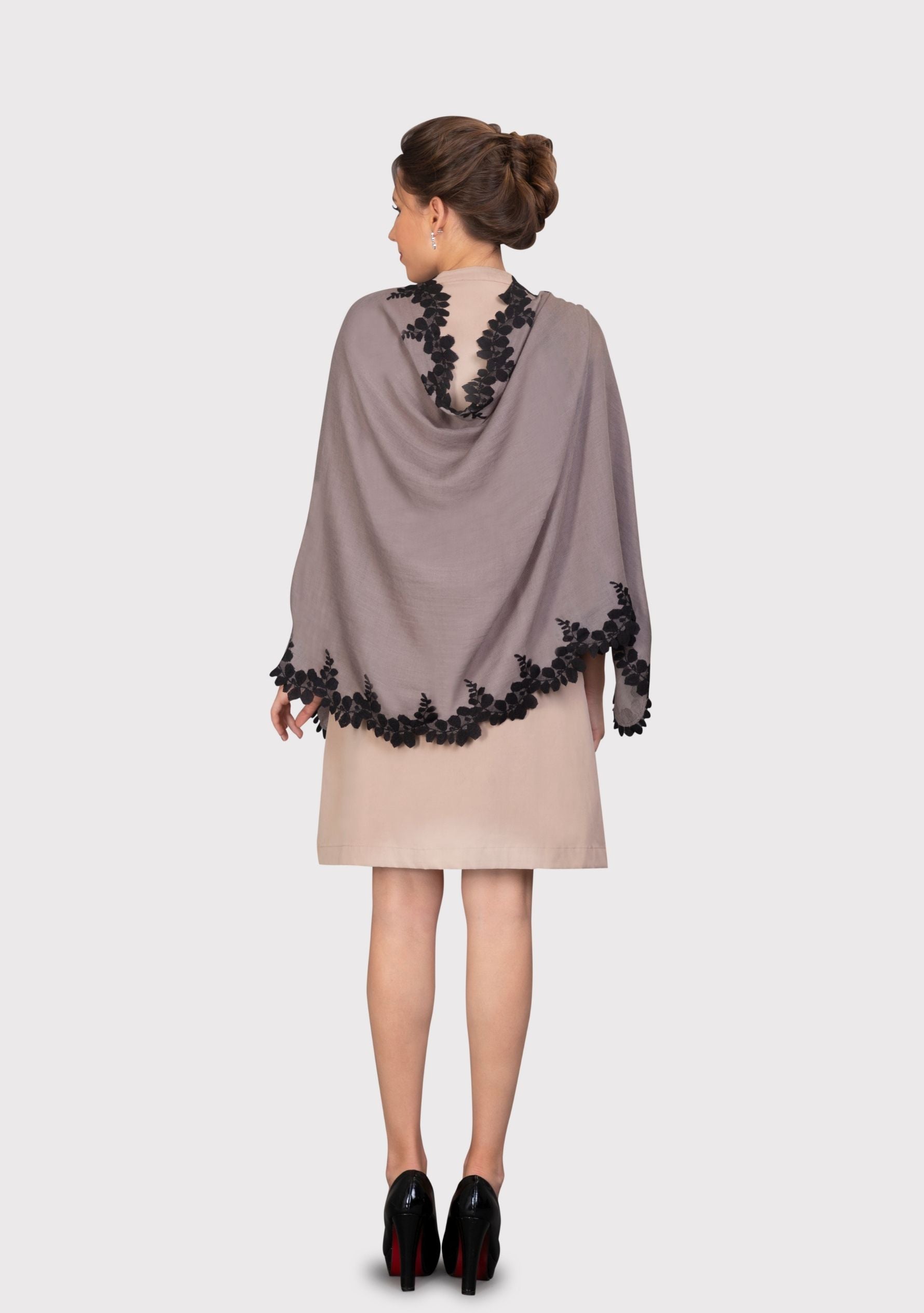 Mousse Silk and Wool Scarf with a Black Scalloped Lace Border