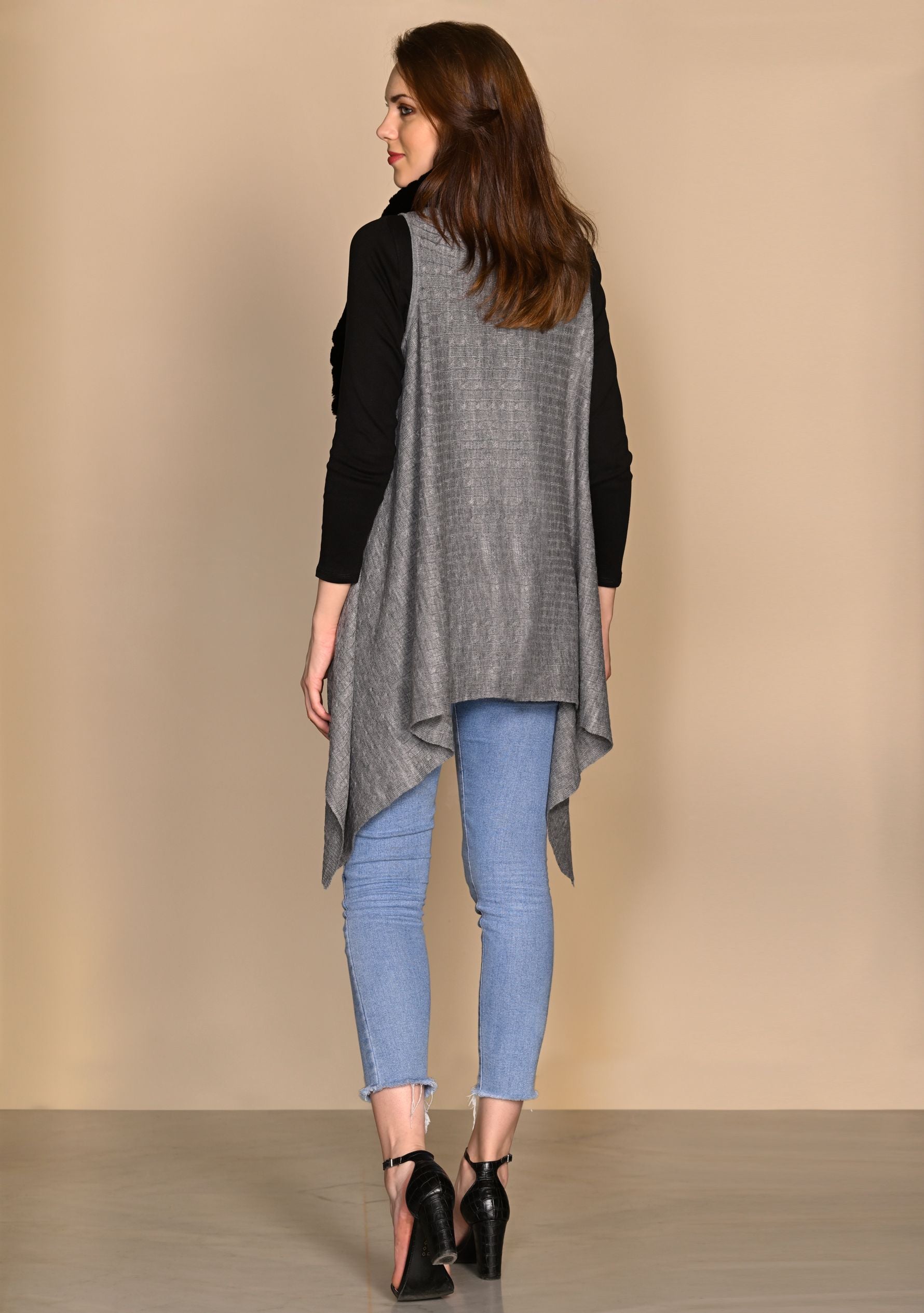 Dk. Grey Melange Cable Knit Fine Wool Sleeveless Jacket with Black Embossed Fur Collar